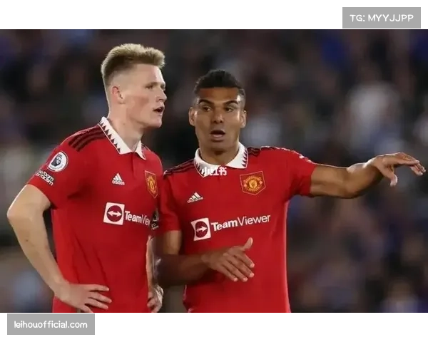 曼联中场回防效率低下，乌加特与卡塞米罗组合受质疑